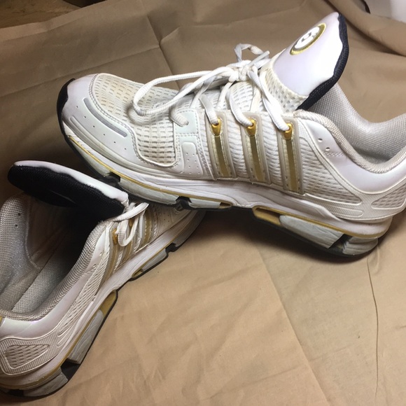 Adidas - Picture 3 of 7